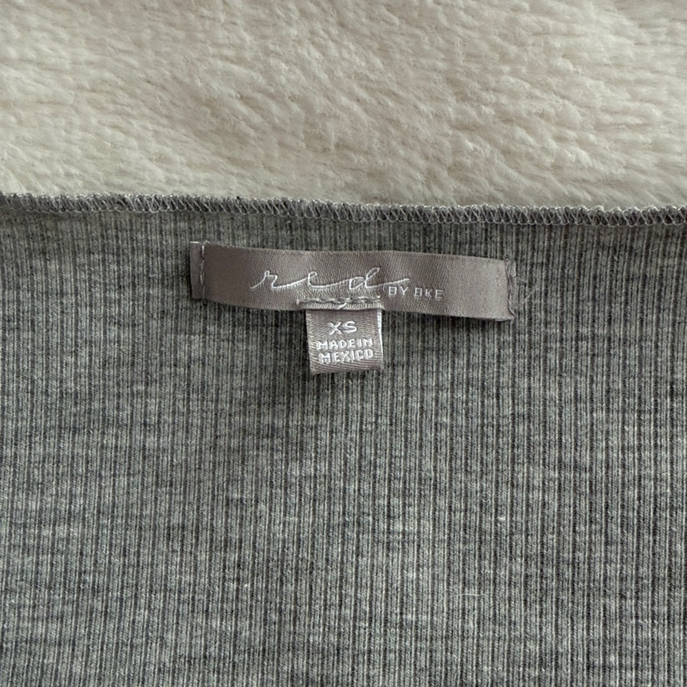 BKE Gray Ribbed Tank - Picture 2 of 5